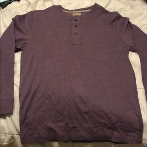 Men’s long sleeve Henley cut shirt